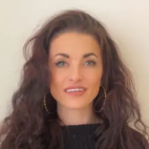 a photo of Lillie Perree Psychotherapist at khiron clinics