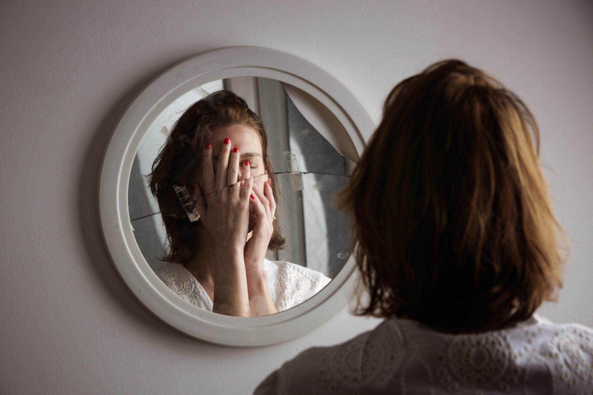 Эйсоптрофобия боязнь зеркала