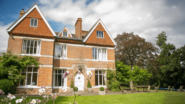khiron house, specialist residential trauma treamtment